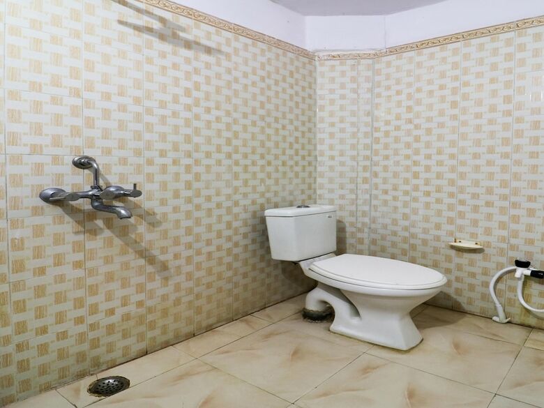 Hotel Spot On 49052 Shree Chaitanya Math Teertha Bhawan