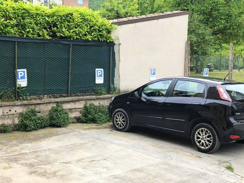 Apartment With One Bedroom In Fabriano, With Wifi