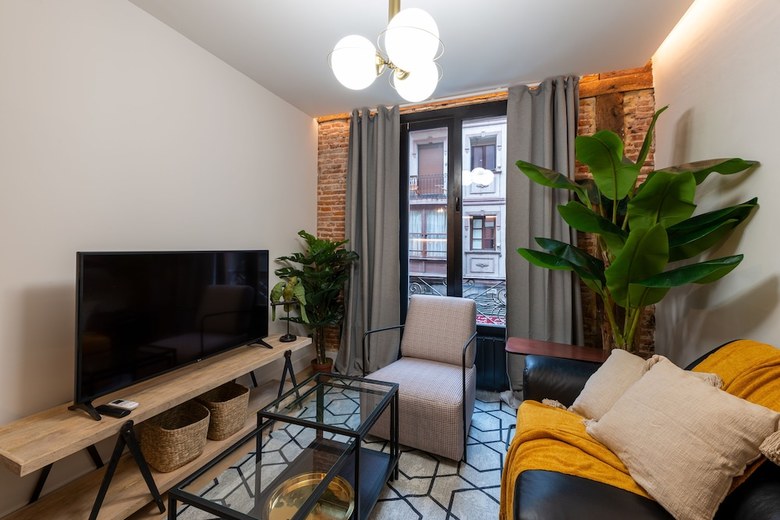 Renovado Y C�ntrico Apartamento Con AC