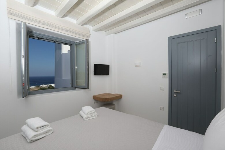 Villa Iakinthos - Mykonian Kazarte