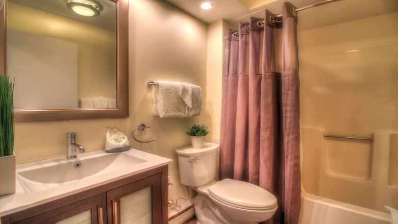 Apartamentos Kcis 332 - ? Hot ? Suite! New, Fireplace, Pool, 2rm, 2ba