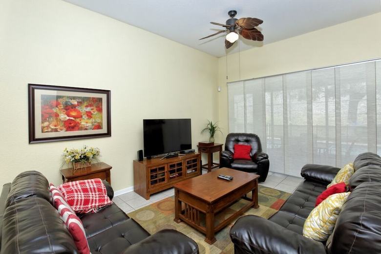 Deluxe Spacious Resort Home Close To Disney