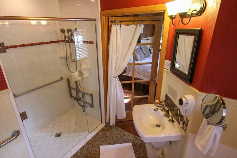 Elliott House Bed & Breakfast