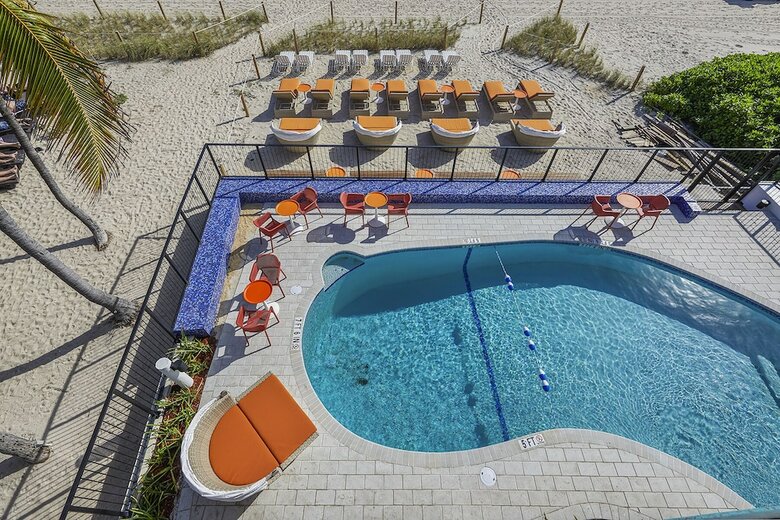 Motel Ocean Treasure Beachside Suites