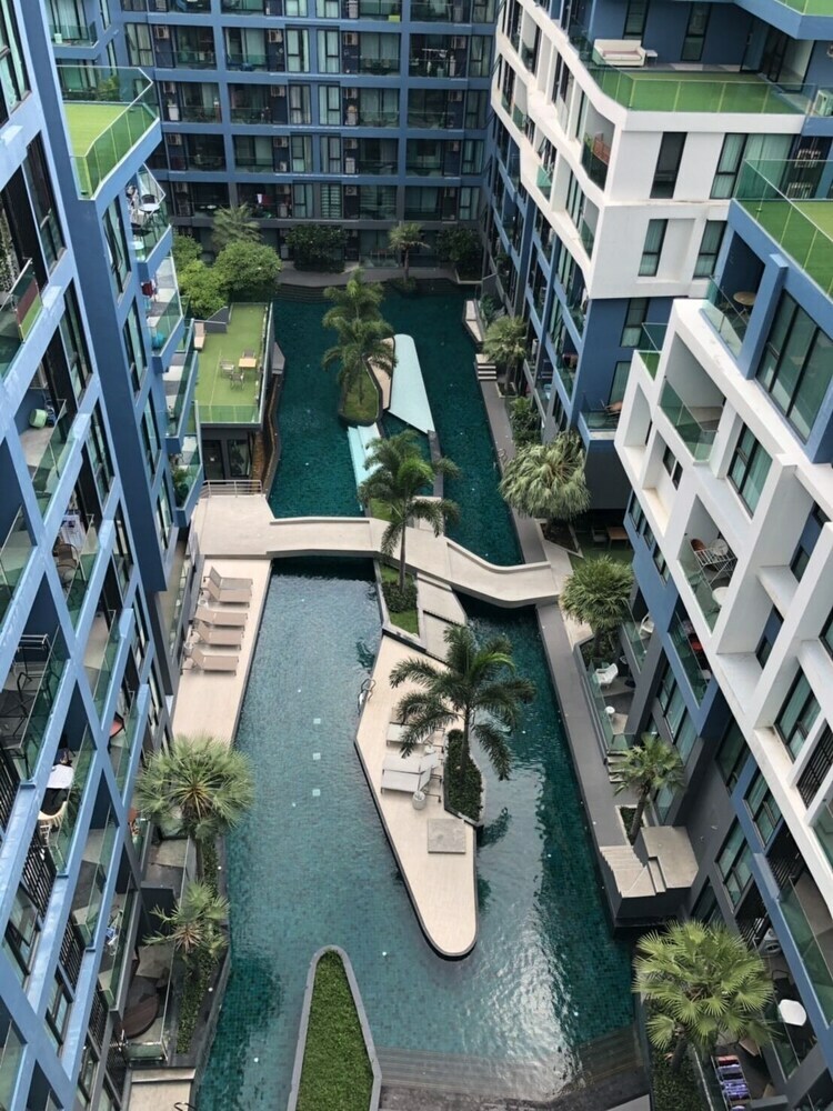 Acqua Condo Jomtien Beach Tlh
