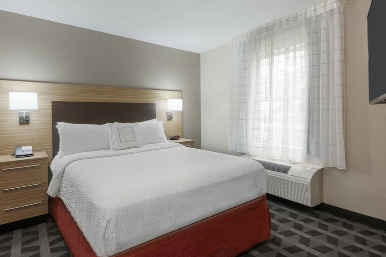 Hotel Towneplace Suites By Marriott Savannah Midtown
