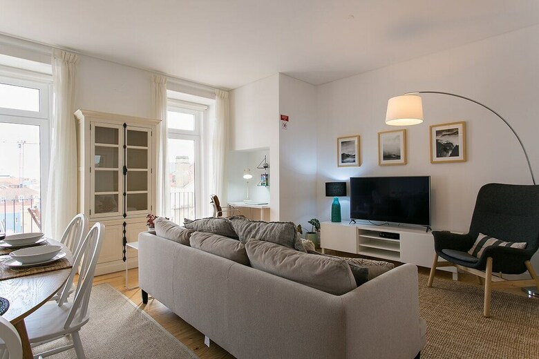 Elegant City Deluxe Apartment Rentexperience