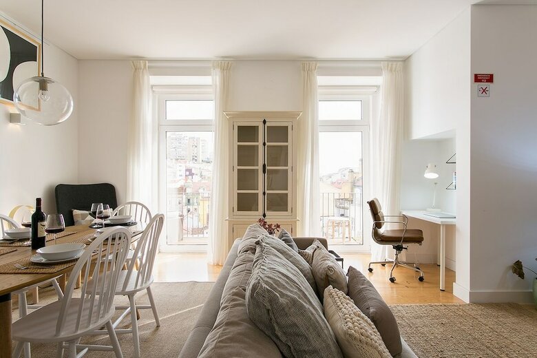 Elegant City Deluxe Apartment Rentexperience