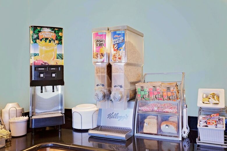Hotel Super 8 By Wyndham Carlisle-south