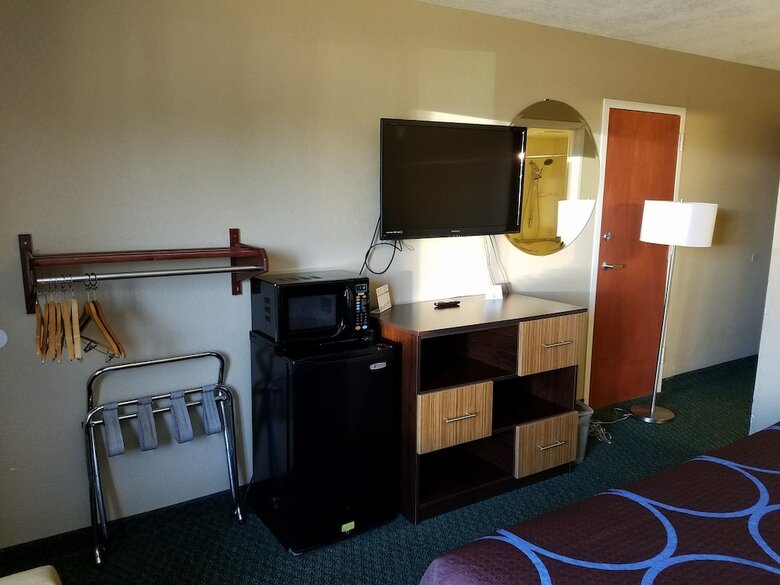 Motel Super 8 By Wyndham Bentonville