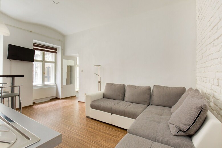 O 40 Apartment