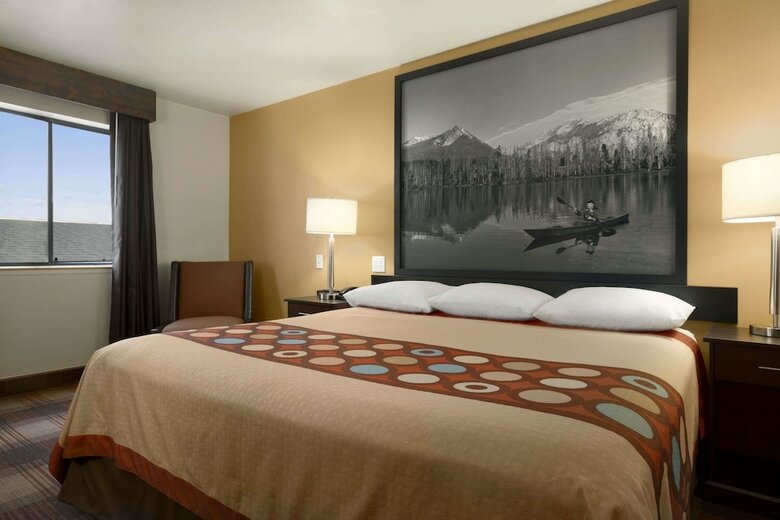 Hotel Super 8 By Wyndham Idaho Falls