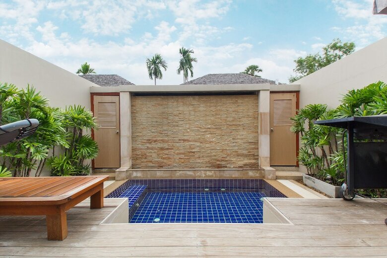 The Residence #235