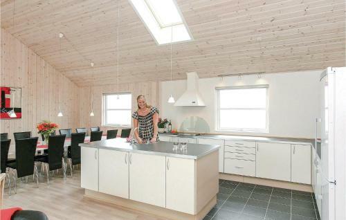 Holiday Home Helledievej L�kken Denm