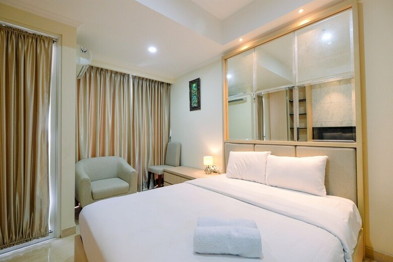 Minimalist With City View Studio @ Menteng Park Apartment