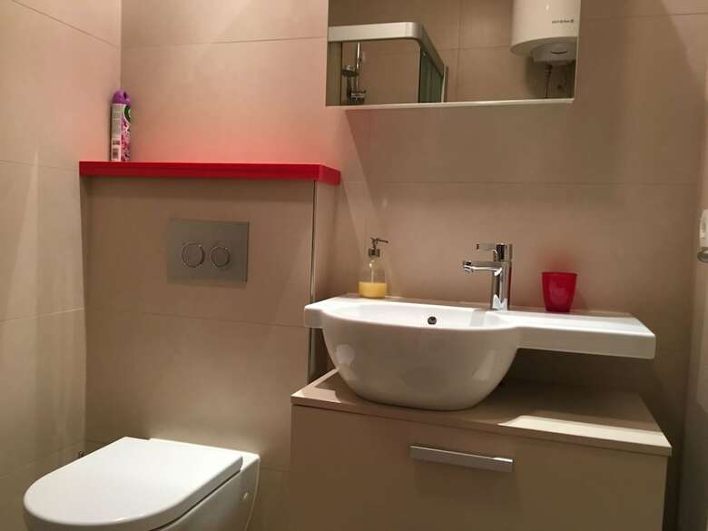 Gorgeous Biserka Apartment Near The Sea