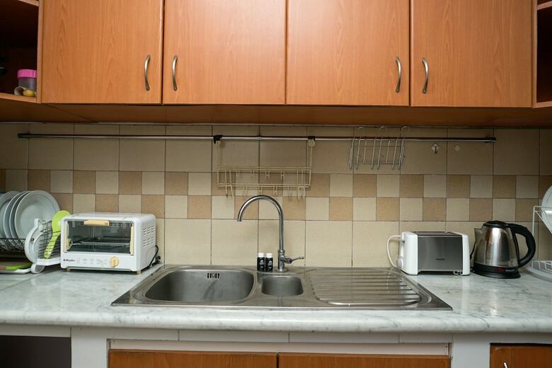 Spacious And Convenient 3br At Pangeran Jayakarta Apartment