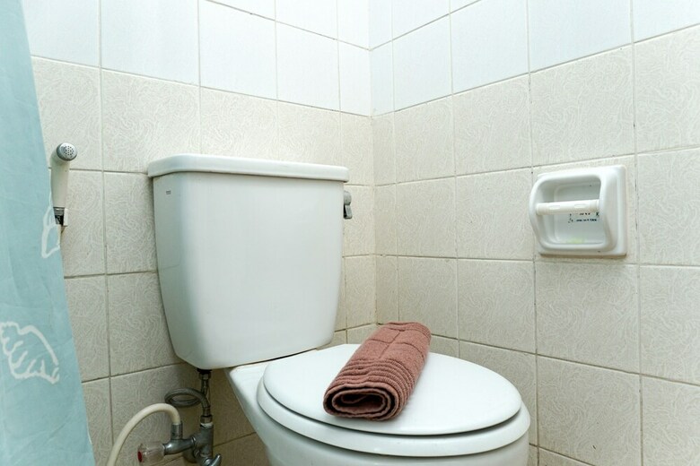 Best Price 3br At Batavia Apartment
