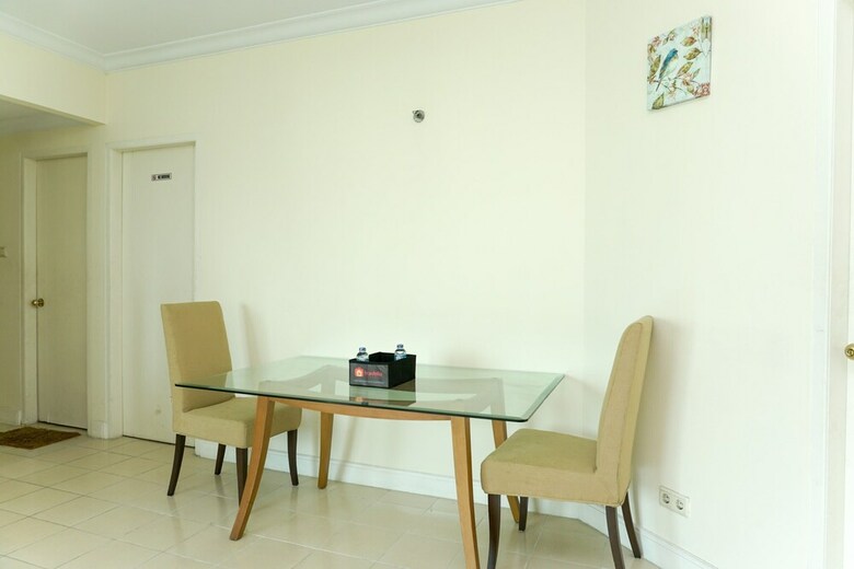 Best Price 3br At Batavia Apartment