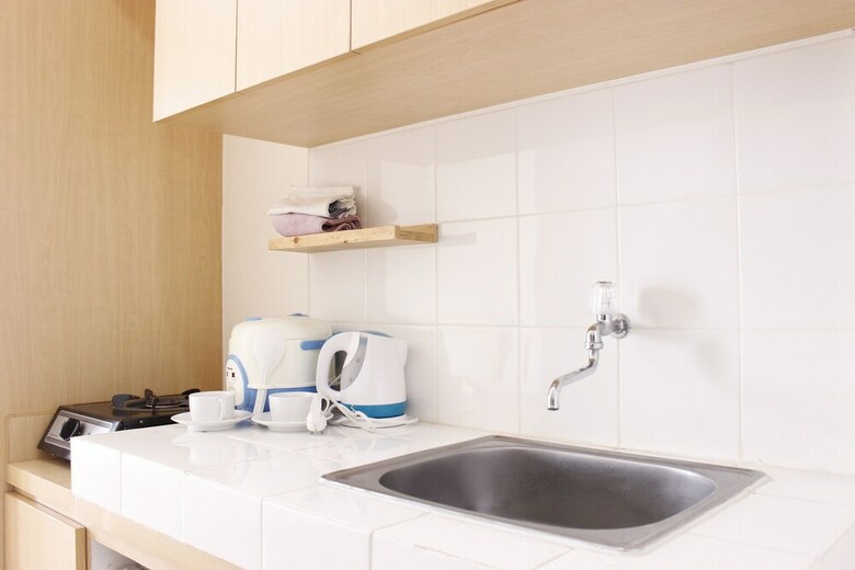 Relaxing Studio Apartment At Parahyangan Residence With Mountain View