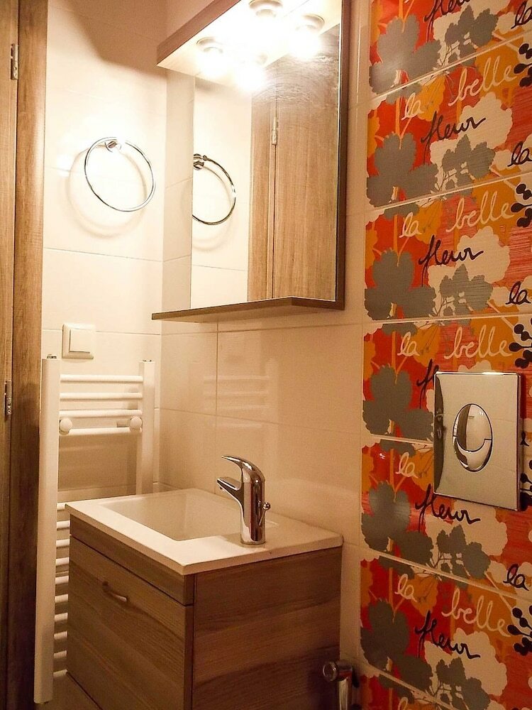 Stylish 2 Bedroom Apartment Spectacular Sea View