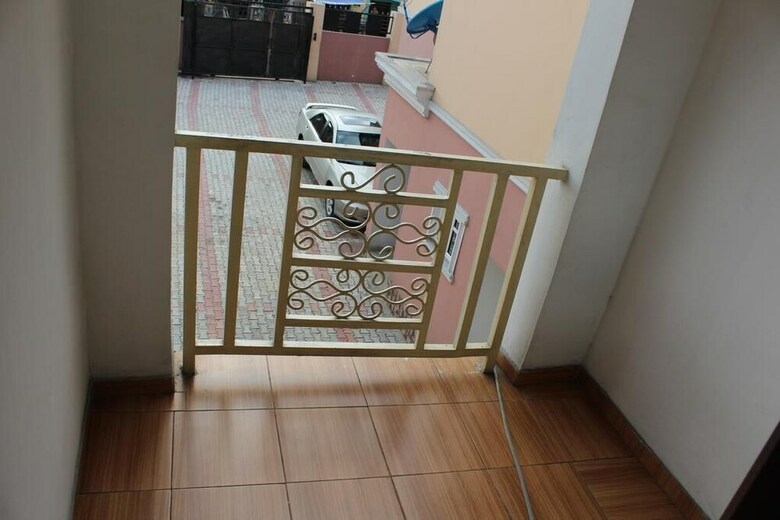 Hotel Zaints Guest House
