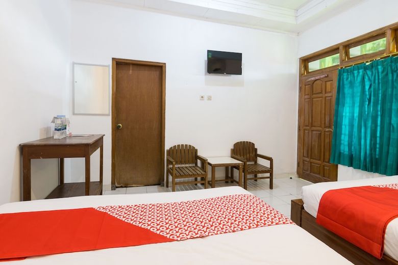 Hostal Oyo 1412 Hotel Prayogo III