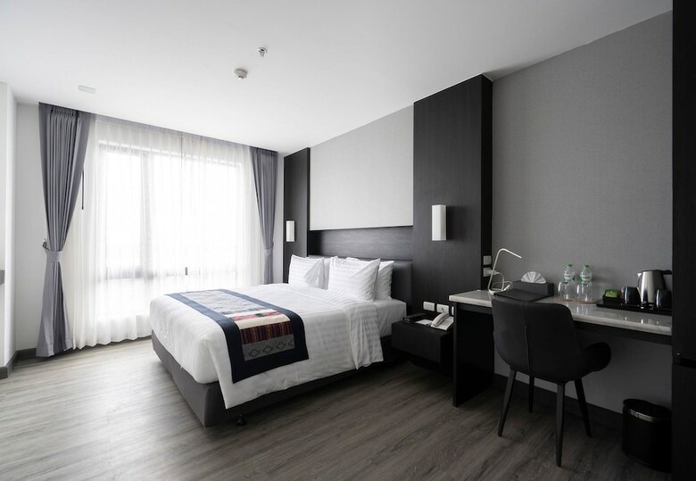 Surestay Hotel By Best Western Vientiane