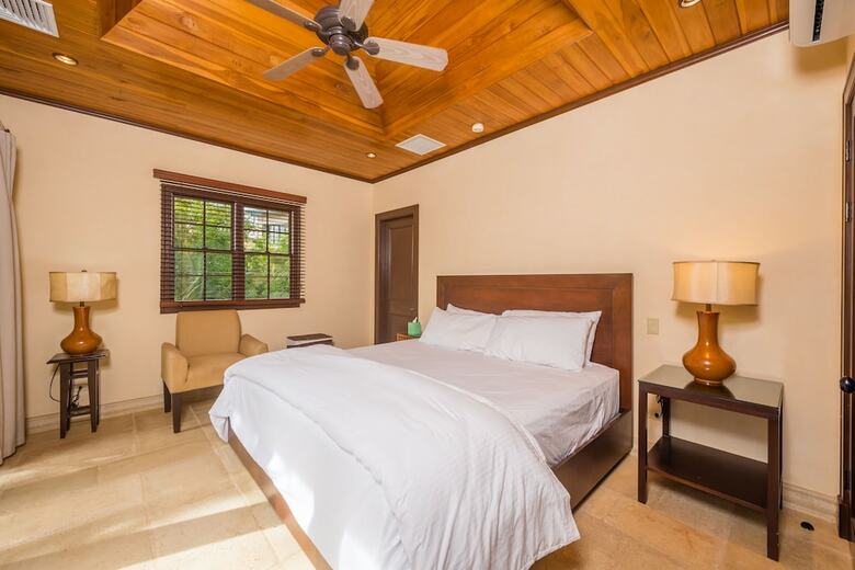 Jet Luxury At Langosta Beachresortvillas