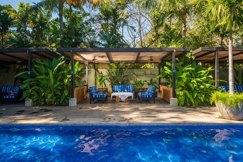 Jet Luxury At Langosta Beachresortvillas