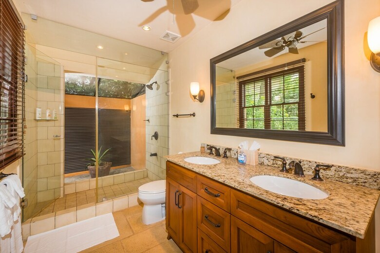 Jet Luxury At Langosta Beachresortvillas