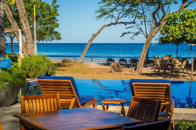 Jet Luxury At Langosta Beachresortvillas