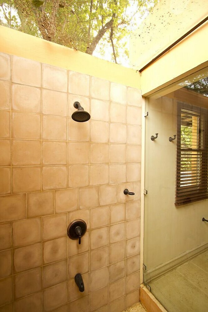 Jet Luxury At Langosta Beachresortvillas