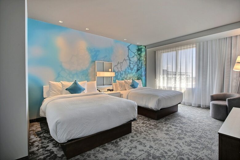 Hotel Courtyard By Marriott Montreal Brossard