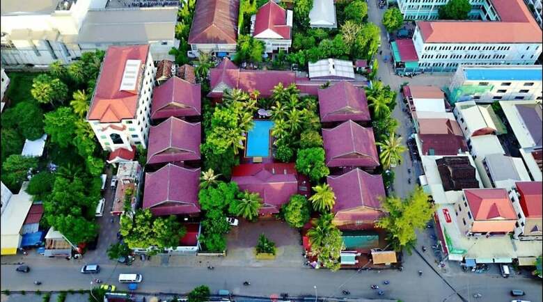 Sam Moon's Hotel Angkor Wooden House