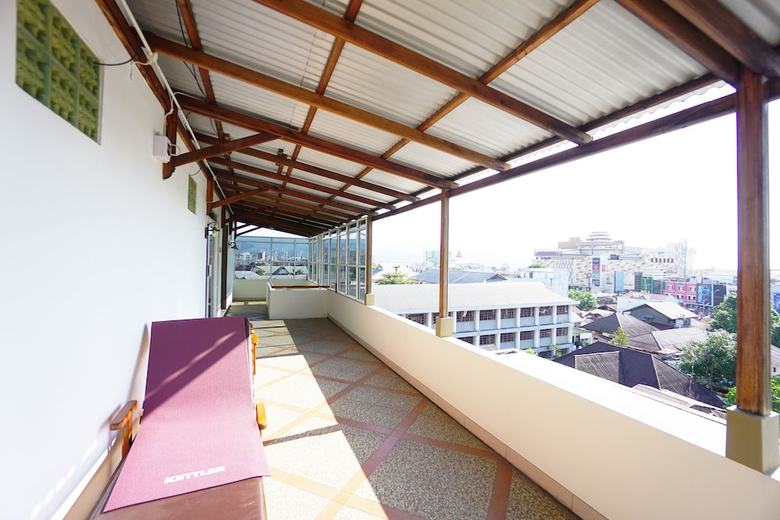 Hotel Oyo 1429 Bastiana Residence