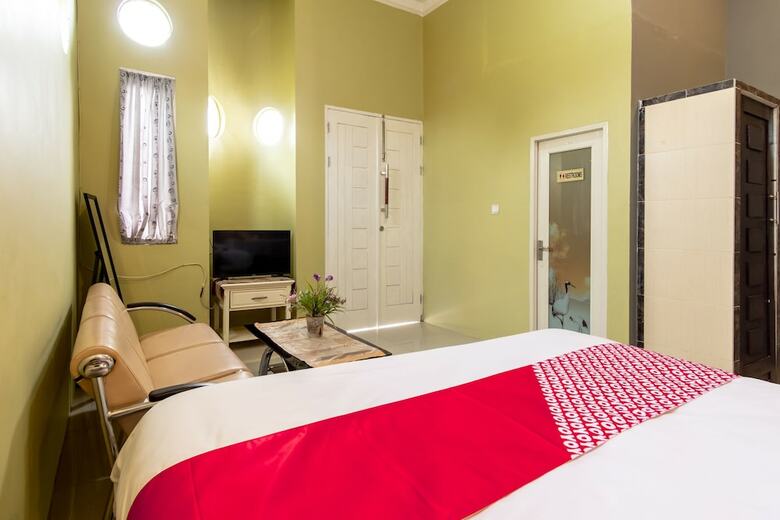 Hotel Oyo 1349 Green Elite Syariah