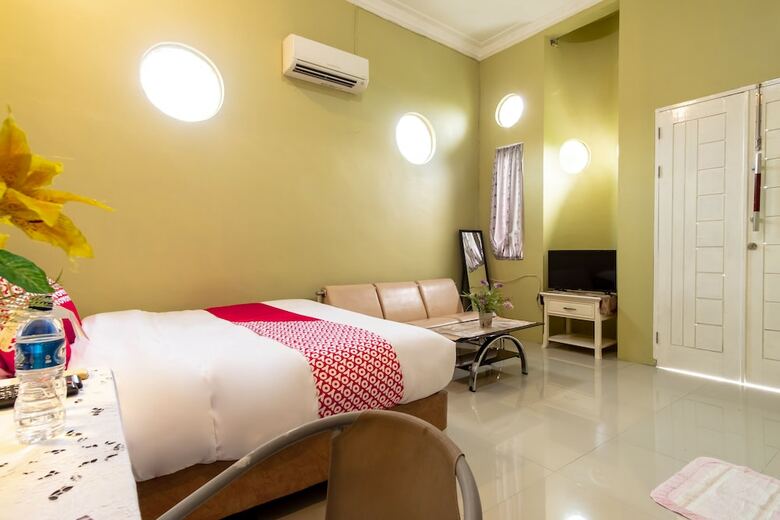 Hotel Oyo 1349 Green Elite Syariah