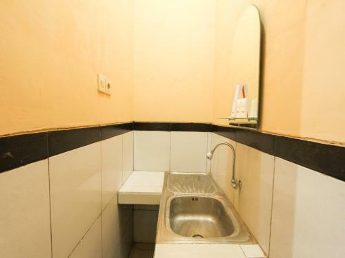 Hotel Oyo 1594 Al Firdausi Residence