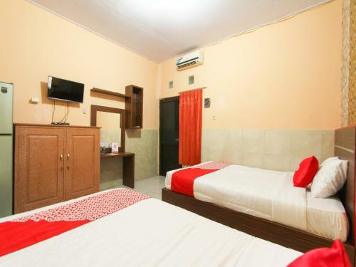 Hotel Oyo 1594 Al Firdausi Residence