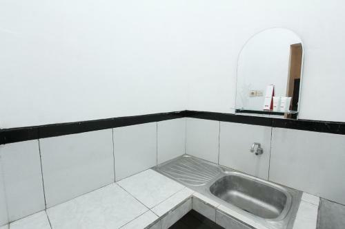 Hotel Oyo 1594 Al Firdausi Residence