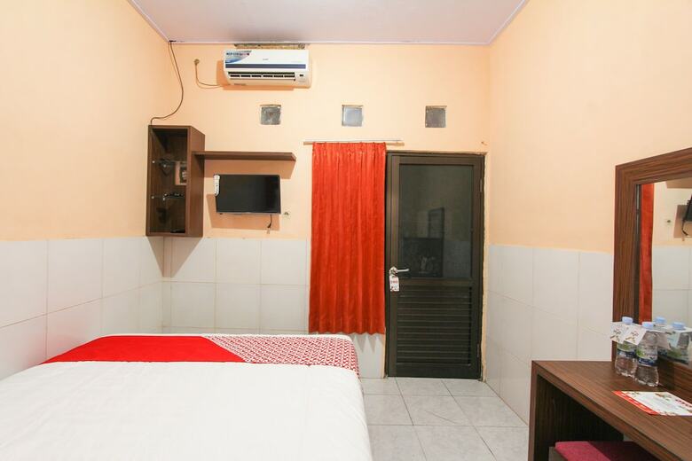 Hotel Oyo 1594 Al Firdausi Residence