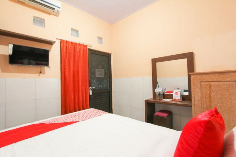 Hotel Oyo 1594 Al Firdausi Residence
