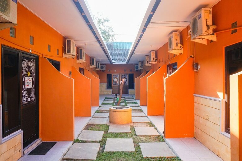 Hotel Oyo 1594 Al Firdausi Residence