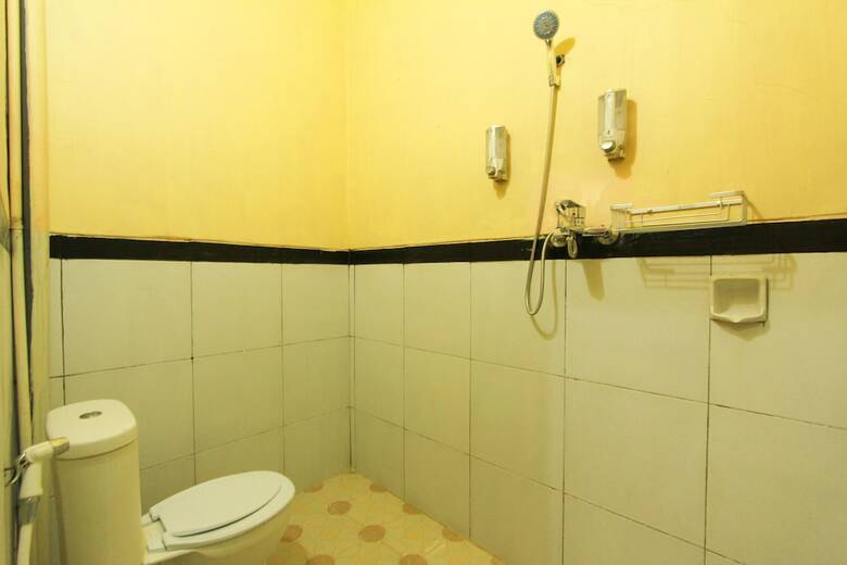 Hotel Oyo 1594 Al Firdausi Residence