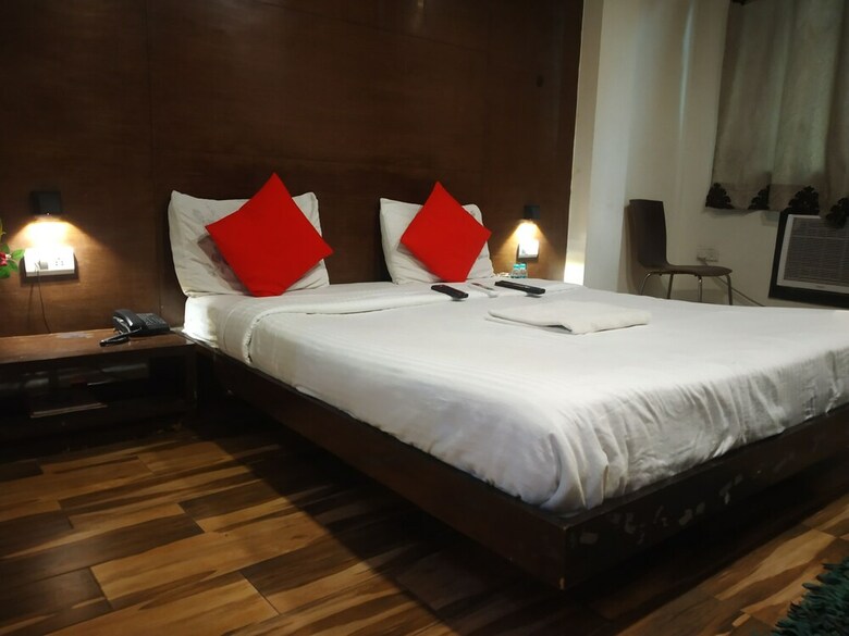 Hotel Adb Rooms Glance Inn Laxmi Nagar