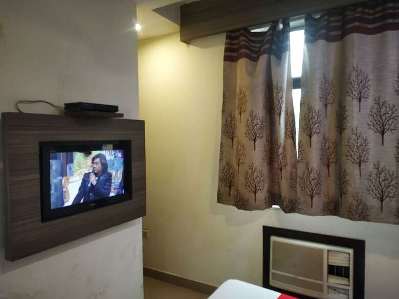 Hotel Adb Rooms Glance Inn Laxmi Nagar