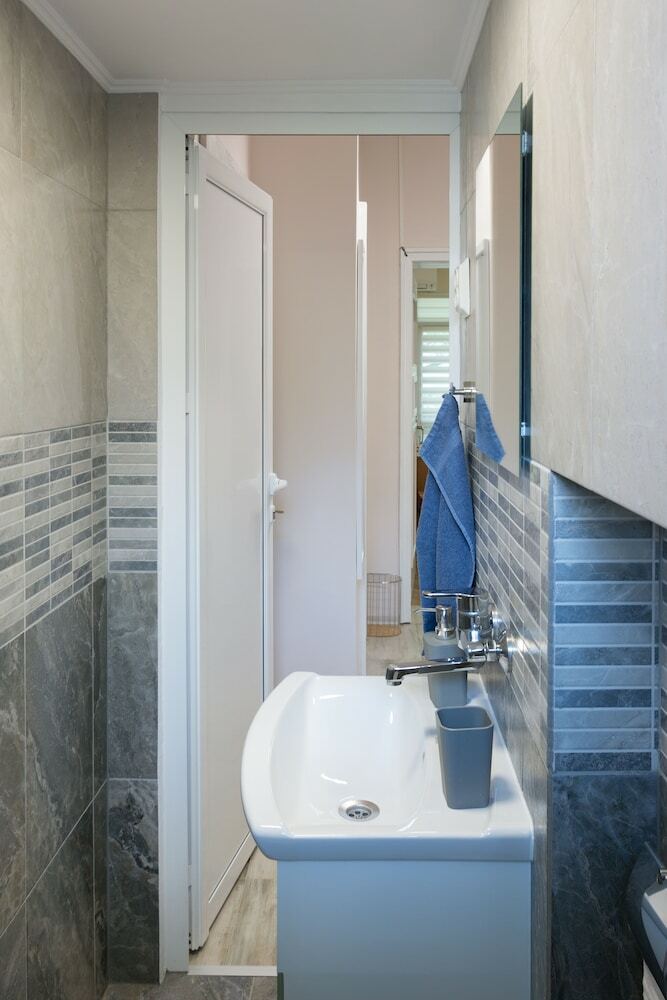 Fm Deluxe 2-bdr Apartment - Bright And Cozy