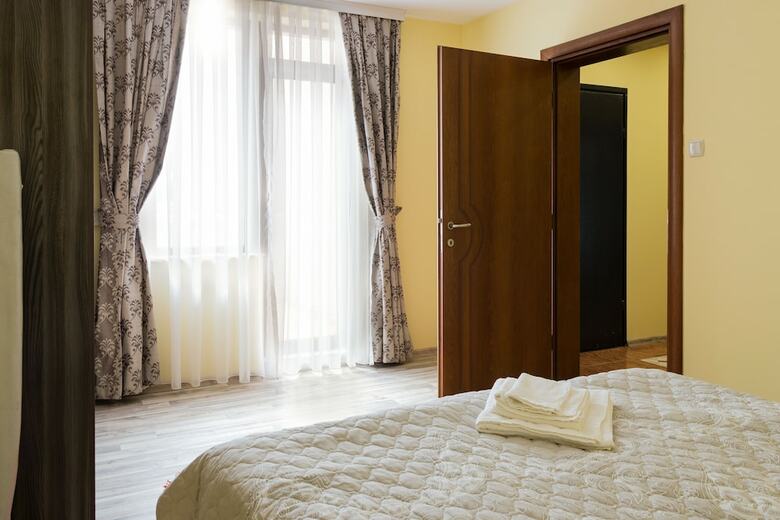 Fm Luxury 1-bdr Apartment - Vesela's