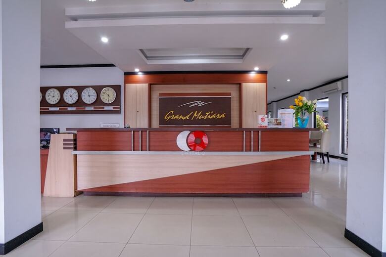 Capital O 2102 Grand Mutiara Hotel